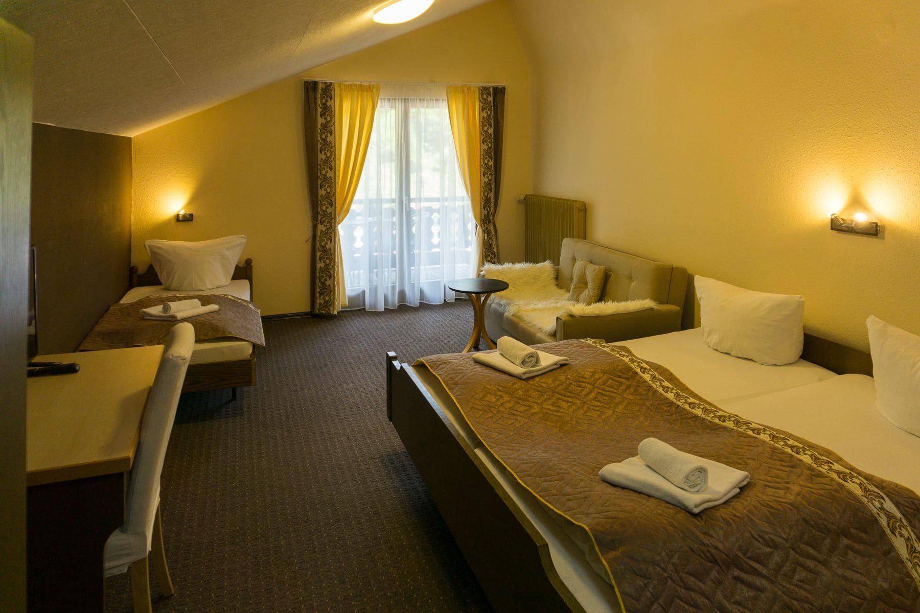 Kraehenbad Hotel Alpirsbach Bagian luar foto